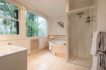 A Cottage In The Forest - Tourism Brisbane 4