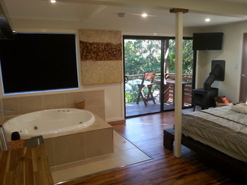Alaya Escape - Brisbane 4u 18