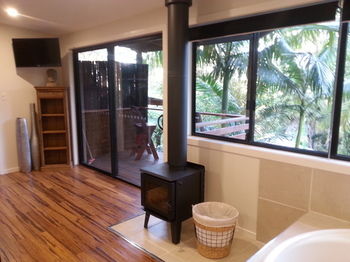 Alaya Escape - Brisbane 4u 24
