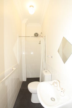 Sydney Darling Harbour Hotel - Brisbane 4u 6