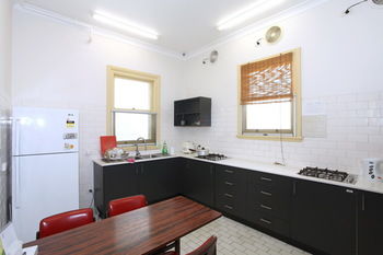 Sydney Darling Harbour Hotel - Brisbane 4u 8