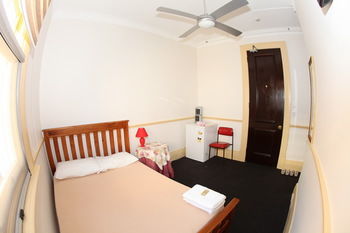 Sydney Darling Harbour Hotel - Brisbane 4u 10
