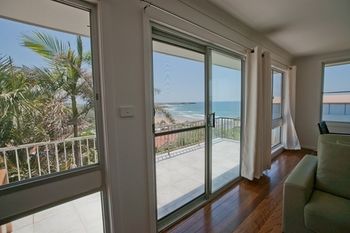 Emerald Views - Tourism Brisbane 8