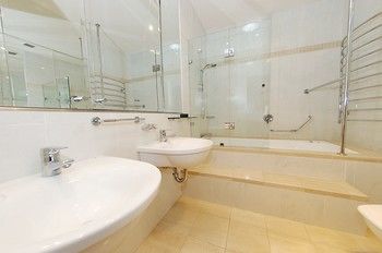 Neutral Bay 46 Young Furnished Apartment - Brisbane 4u 0