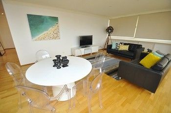 Neutral Bay 46 Young Furnished Apartment - Brisbane 4u 8