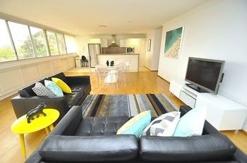 Neutral Bay 46 Young Furnished Apartment - Brisbane 4u 10