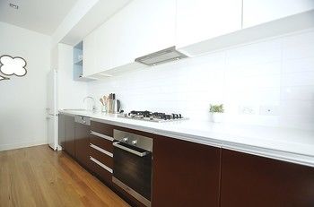 Neutral Bay 4 Young Furnished Apartment - Tourism Brisbane 6