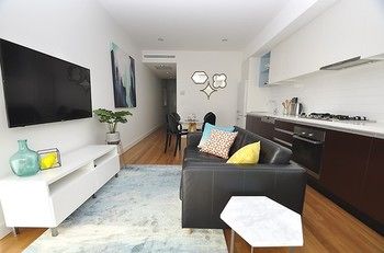 Neutral Bay 4 Young Furnished Apartment - Tourism Brisbane 9
