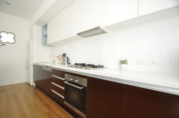 Neutral Bay 4 Young Furnished Apartment - Tourism Brisbane 18