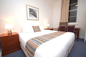 The Hallows Accommodation - Brisbane 4u 1