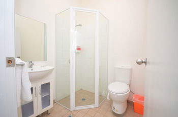The Hallows Accommodation - Brisbane 4u 2