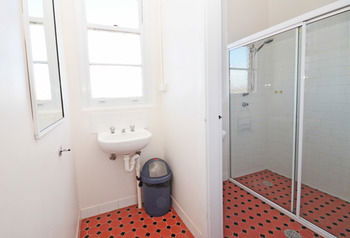 The Hallows Accommodation - Brisbane 4u 21