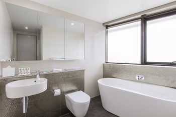 Meriton Serviced Apartments Church Street - Brisbane 4u 6