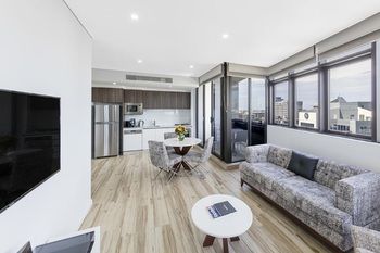 Meriton Serviced Apartments Church Street - Brisbane 4u 8