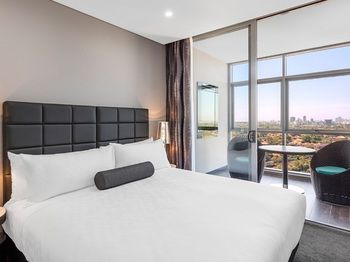 Meriton Serviced Apartments Church Street - Brisbane 4u 11