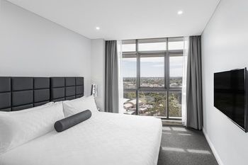 Meriton Serviced Apartments Church Street - Brisbane 4u 12