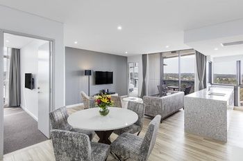 Meriton Serviced Apartments Church Street - Brisbane 4u 15