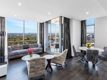 Meriton Serviced Apartments Church Street - Brisbane 4u 24