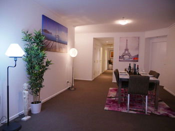 Anchor On Paramount - Brisbane 4u 12