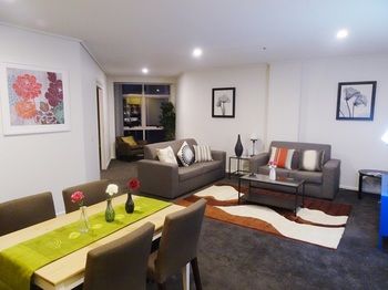 Anchor On Paramount - Brisbane 4u 15