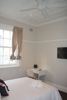 Annandale Hotel - Brisbane 4u 10