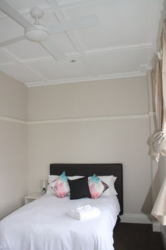 Annandale Hotel - Brisbane 4u 11
