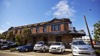 Annandale Hotel - Brisbane 4u 21