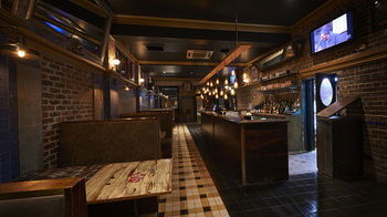 Annandale Hotel - Brisbane 4u 25