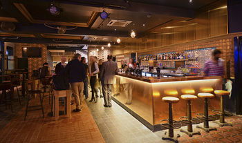 Annandale Hotel - Brisbane 4u 27