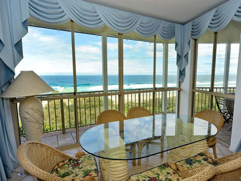 Whale Watch Resort Apartments - Tourism Brisbane 0