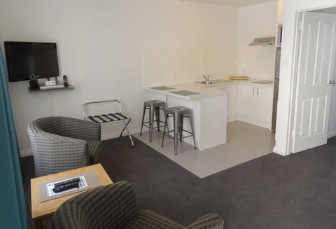 BEST WESTERN Fawkner Airport Motor Inn And Serviced Apartments - Tourism Brisbane 7