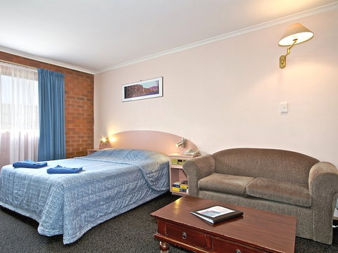 Martin Cash Motel - Tourism Brisbane 6