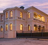 Roxburgh House Apartments