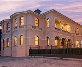Roxburgh House Apartments - Tourism Brisbane 0