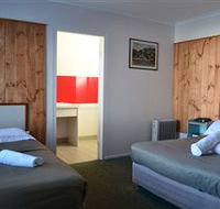 Hobart Tower Motel