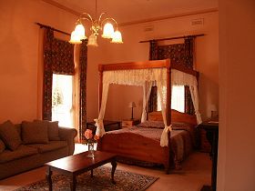 Gattonside Heritage Accommodation - Tourism Brisbane 0