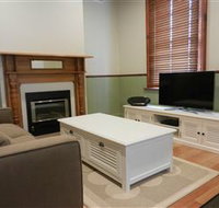 Myrtle Cottage - Brisbane Tourism