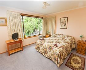Waterside Accommodation - Derwent Vista - Tourism Brisbane 3