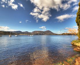 Waterside Accommodation - Derwent Vista - Tourism Brisbane 5