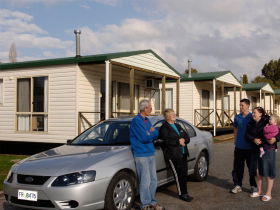 Discovery Holiday Parks  Hadspen Cosy Cabins - Tourism Brisbane 2