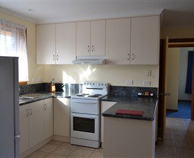 All Inn Strahan Holiday Units - Brisbane 4u 3