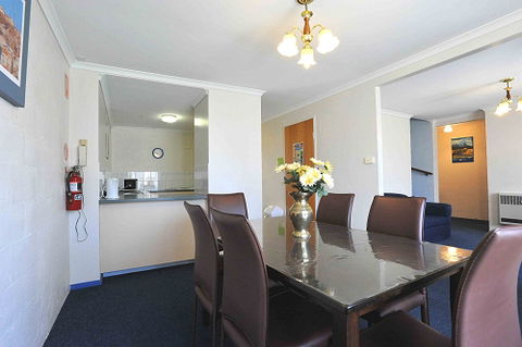 Alanvale Apartments & Motor Inn - Brisbane 4u 0