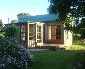Stanley Lakeside Spa Cabins - Brisbane 4u 0