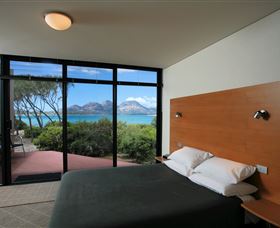 Edge Of The Bay Resort - Tourism Brisbane 3