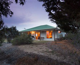 Shuckers Cottages - Brisbane 4u 1