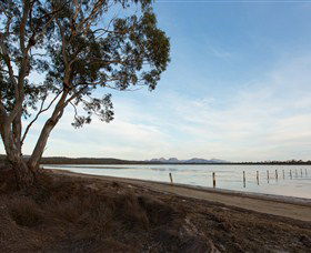 Shuckers Cottages - Brisbane 4u 4