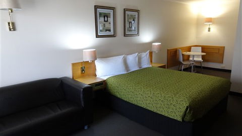 Hermitage Motor Inn - Brisbane 4u 1