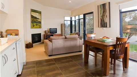 Aireys Inlet Getaway Resort - Brisbane 4u 1