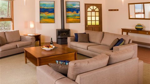Aireys Inlet Getaway Resort - Brisbane 4u 4
