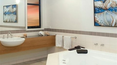 Aireys Inlet Getaway Resort - Brisbane 4u 6